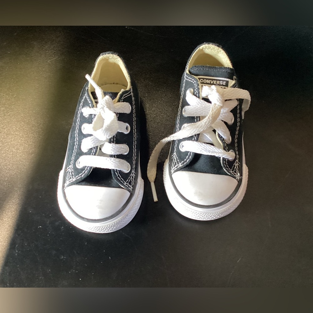 Conver all star in good condition size 4us